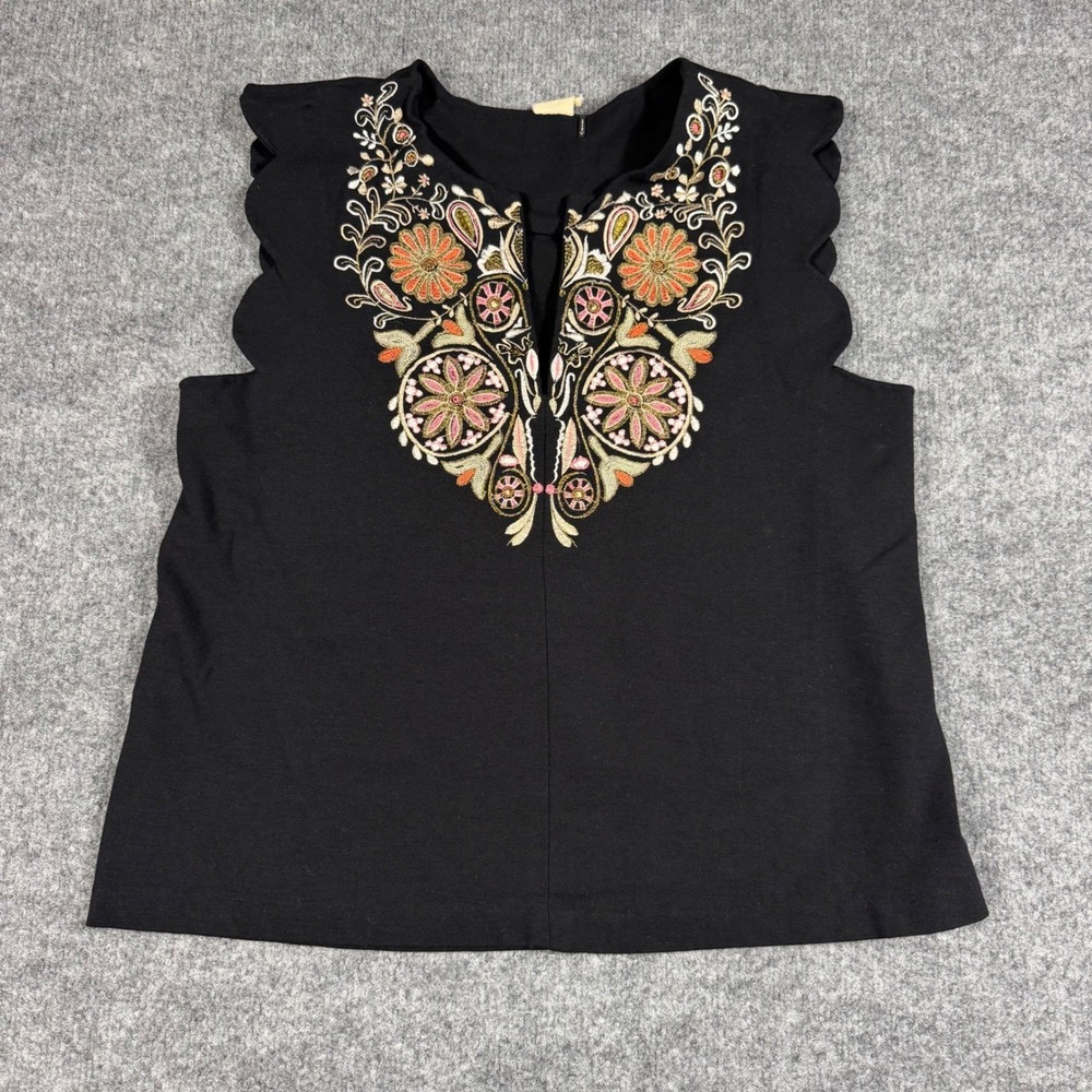 Akemi + Kin Top Embroidered Scalloped Sleeveless Womens M Black Viscose Blend